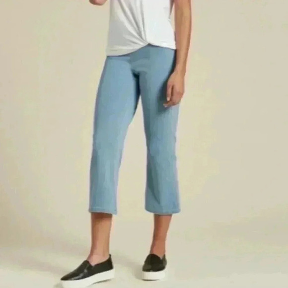 Peach: Stretch Denim Cropped Flare - Picture 4 of 7